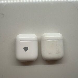 White Wireless Earbud Cases with Heart Design